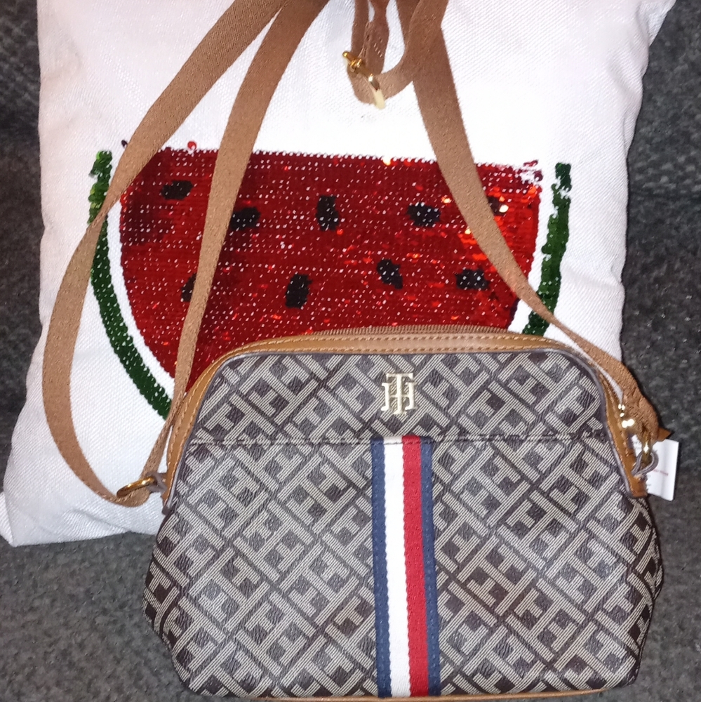 Vintage Tommy Hilfiger Purse